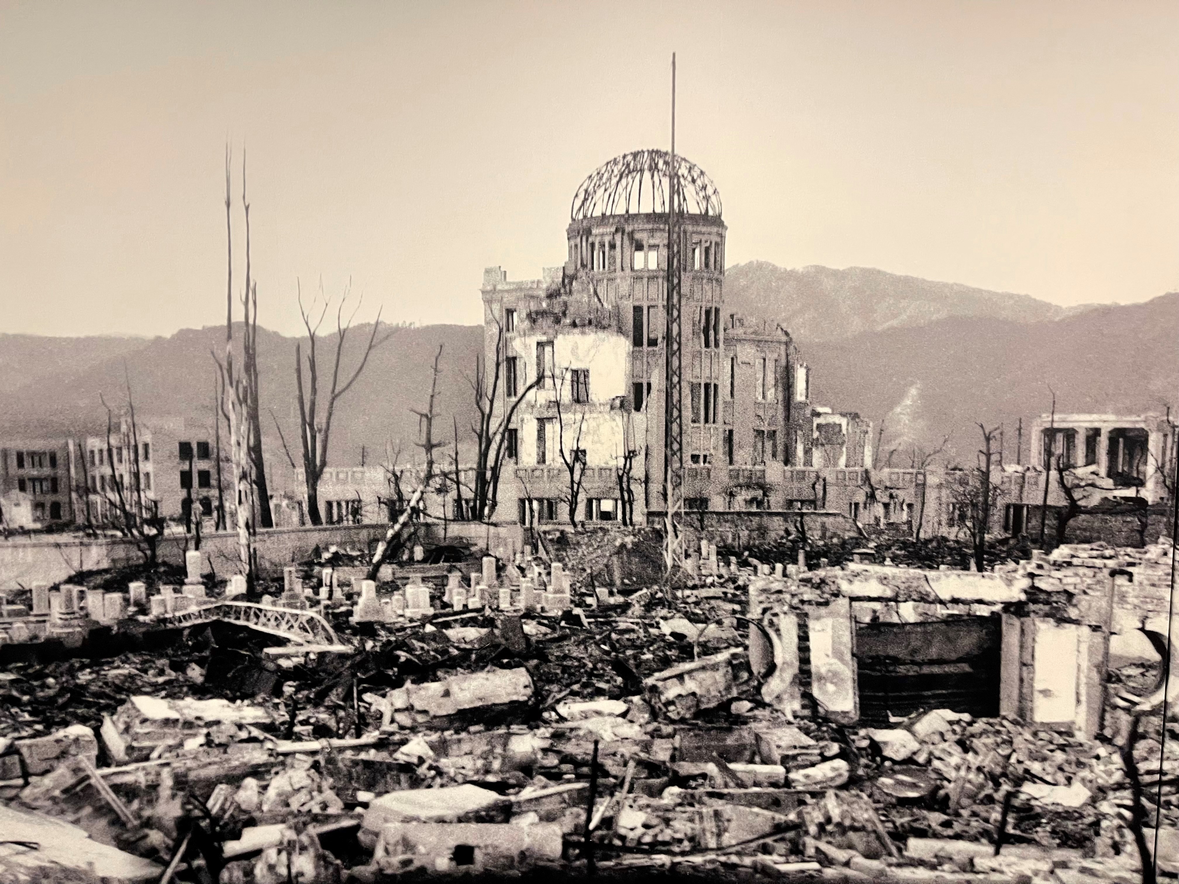Посланик Мариета Арабаджиева посети Хирошима по повод отбелязване на 77-годишнината от ядрената бомбардировка над Хирошима и Нагасаки